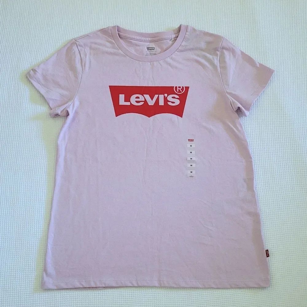 Levi's Light Lavender💜 Logo Tee👕 - NWT